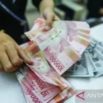 Rupiah Naik Rp 15.500…