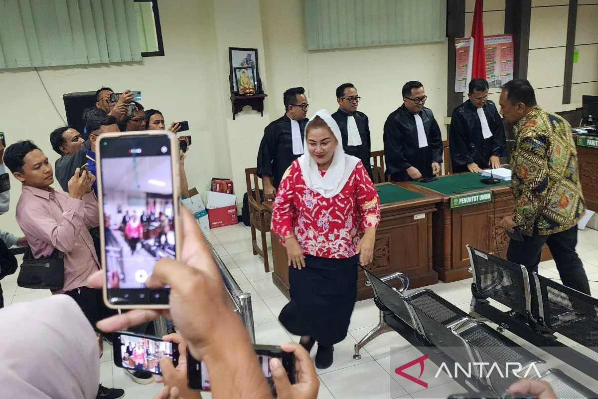 Mantan Wali Kota Semarang dituntut 6 tahun