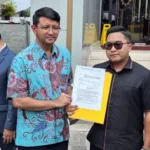 Tom Lembong Laporkan Tiga…