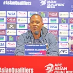 Kluivert Out Menggema