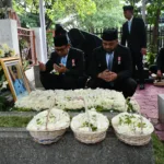 Kemarin Ziarah, Hari Ini…